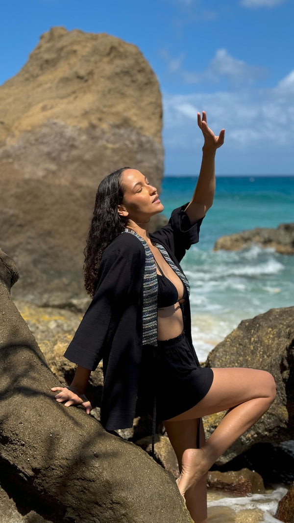 Full-length view of SUKI black kimono showing open drape